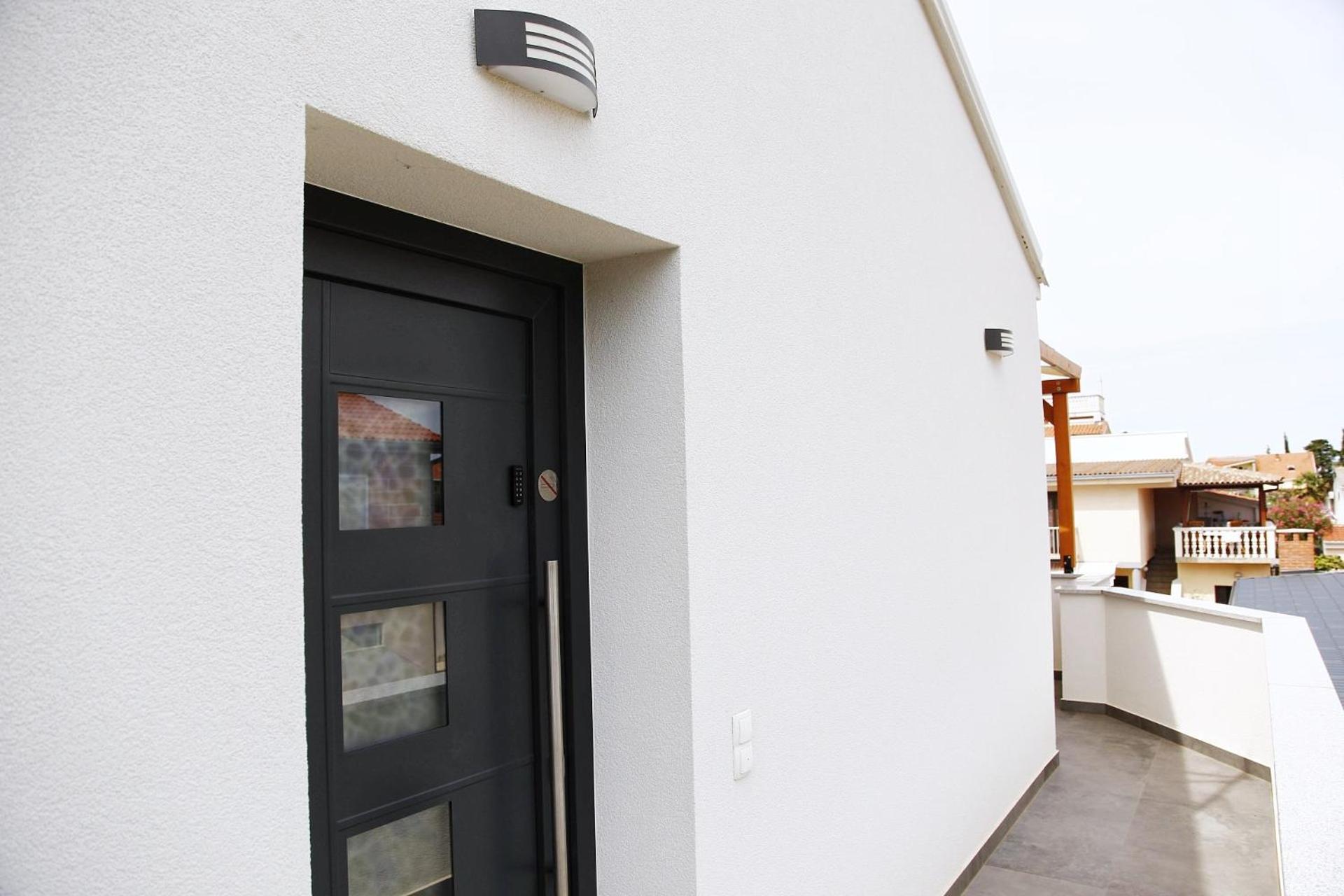 Apartment Zaza - Home & Style - King Bed, Modern, Parking Privlaka  Exterior photo